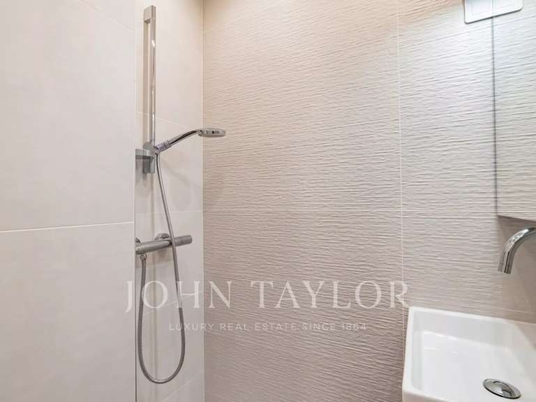 Appartement Vallauris - 2 chambres - 85m²