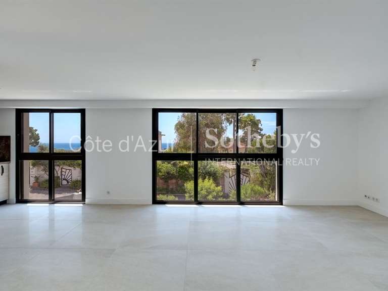 Apartment Vallauris - 2 bedrooms - 66m²