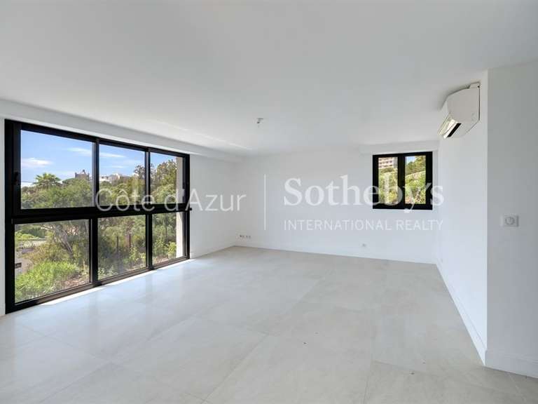 Apartment Vallauris - 2 bedrooms - 66m²