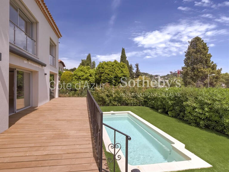 Maison Vallauris - 5 chambres - 161m²