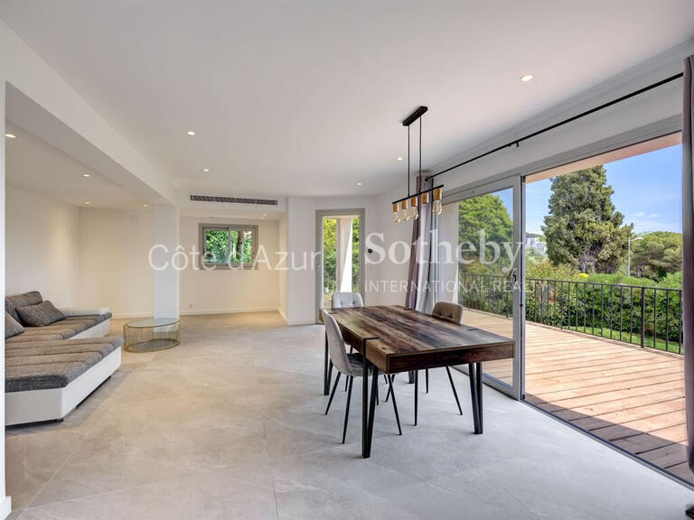 Maison Vallauris - 5 chambres - 161m²