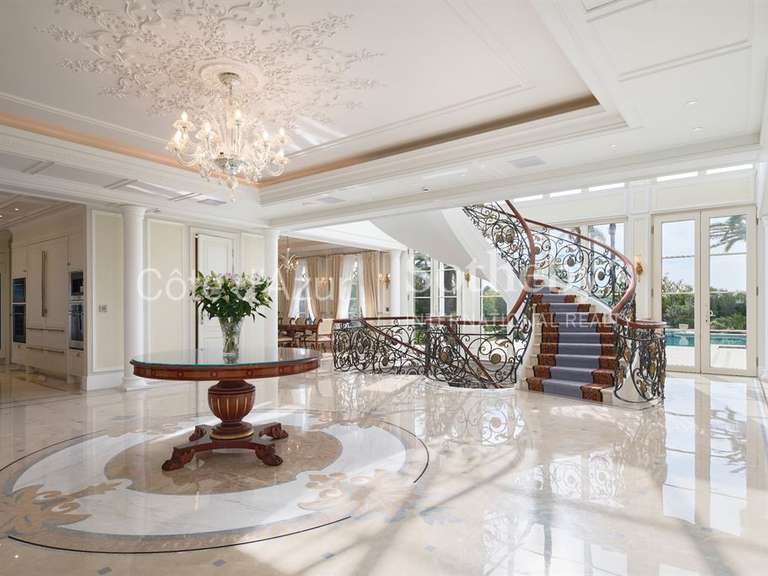 Maison Vallauris - 7 chambres - 965m²