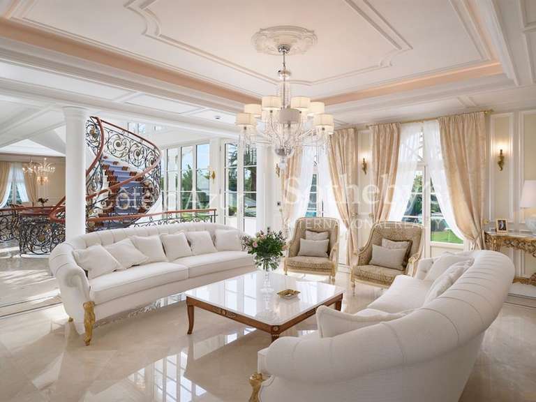 Maison Vallauris - 7 chambres - 965m²