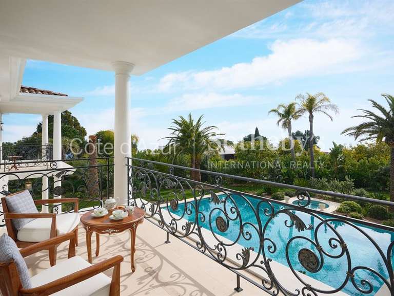 Maison Vallauris - 7 chambres - 965m²