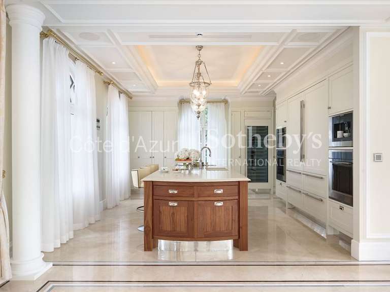 Maison Vallauris - 7 chambres - 965m²