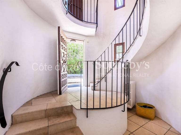 Maison Vallauris - 5 chambres - 250m²