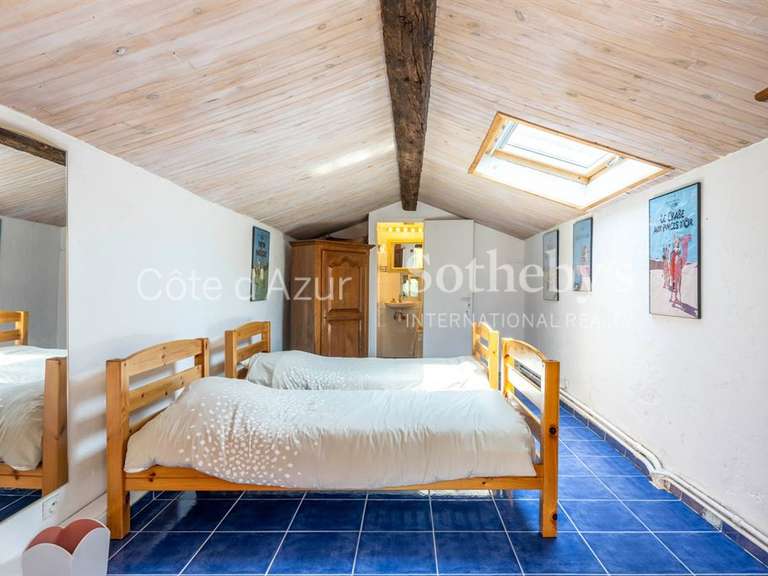 Maison Vallauris - 5 chambres - 250m²
