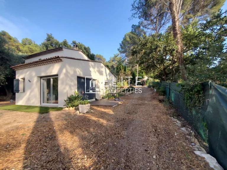 Maison Vallauris - 5 chambres - 120m²