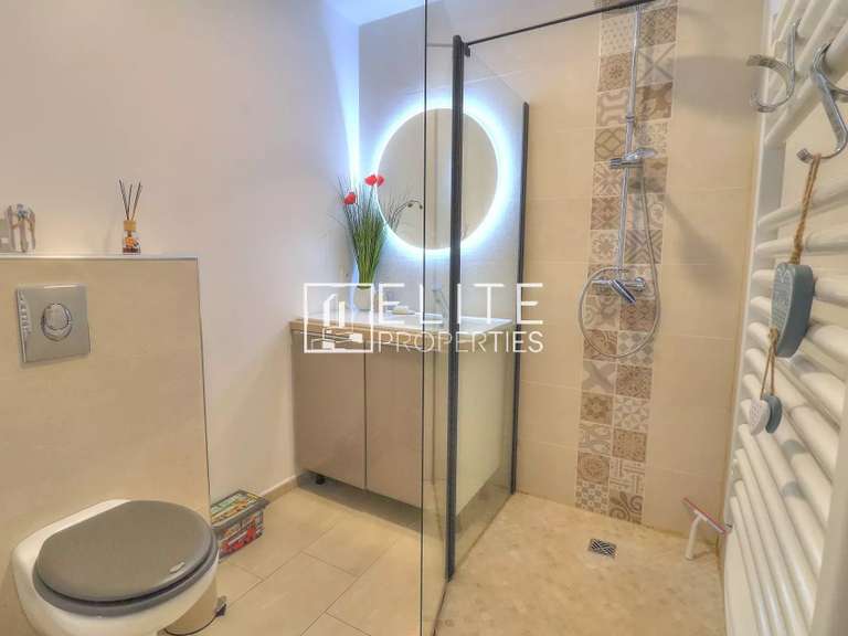 Maison Vallauris - 5 chambres - 120m²
