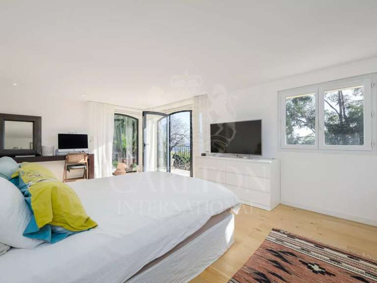 Maison Vallauris - 5 chambres - 205m²