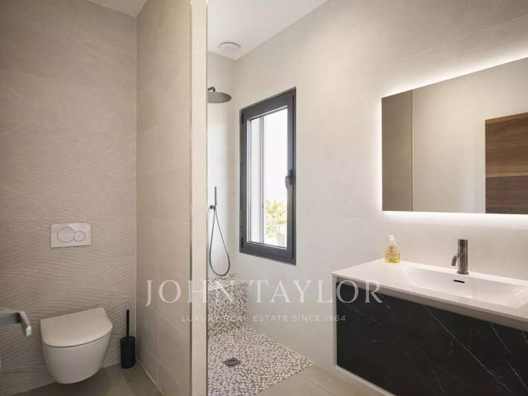 Maison Vallauris - 5 chambres - 309m²