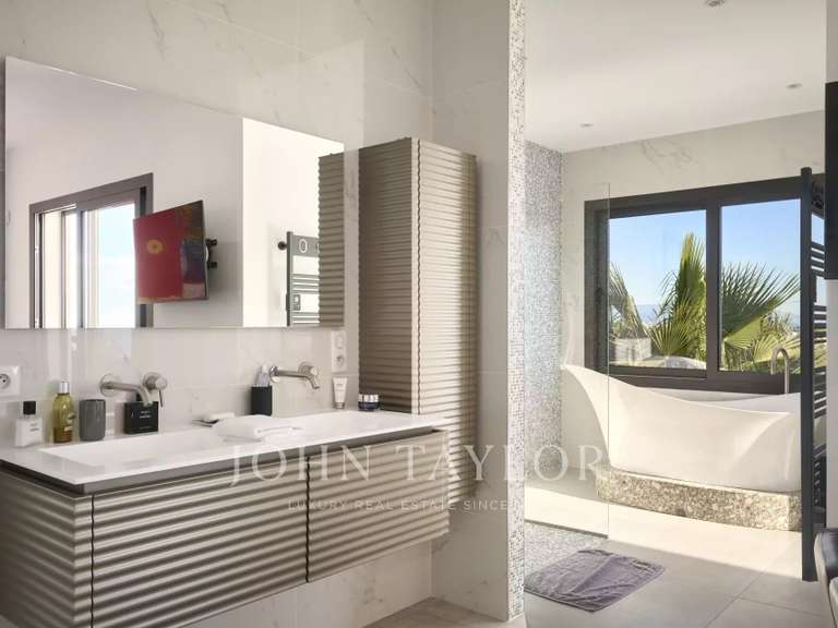 Maison Vallauris - 5 chambres - 309m²