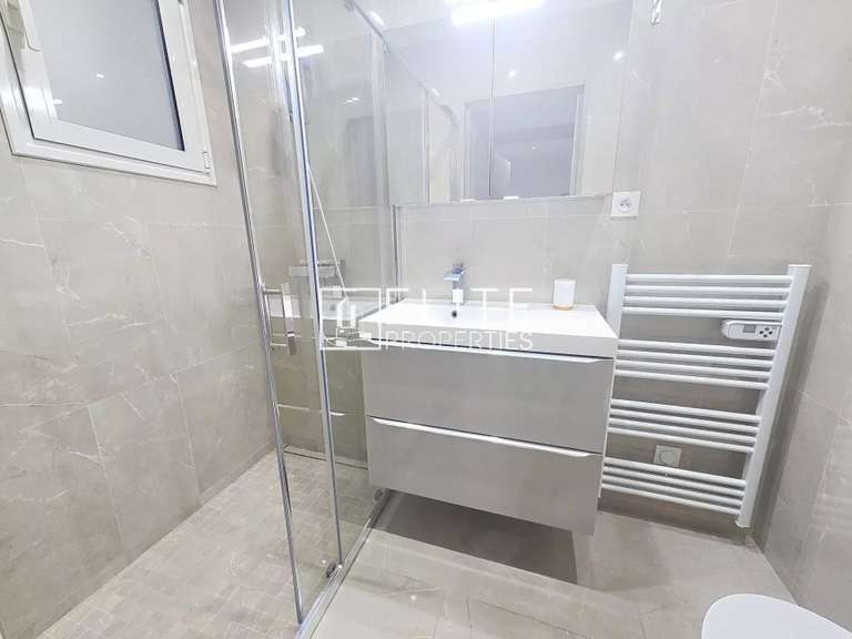 Maison Vallauris - 8 chambres - 360m²