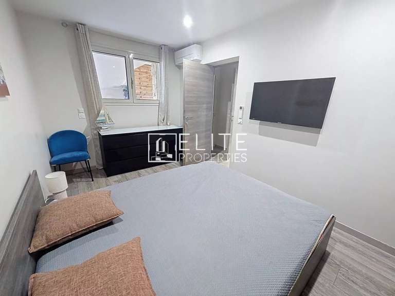 Maison Vallauris - 8 chambres - 360m²