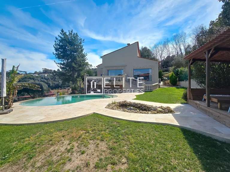 Maison Vallauris - 8 chambres - 360m²