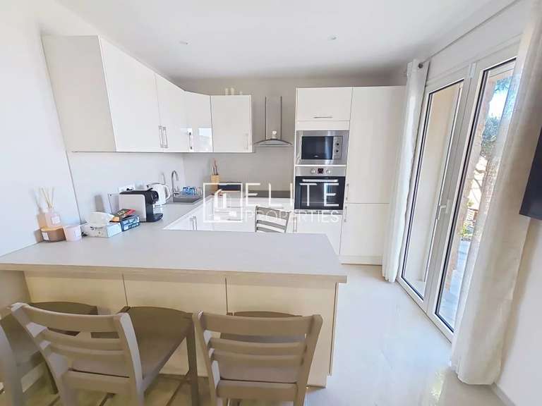 Maison Vallauris - 8 chambres - 360m²