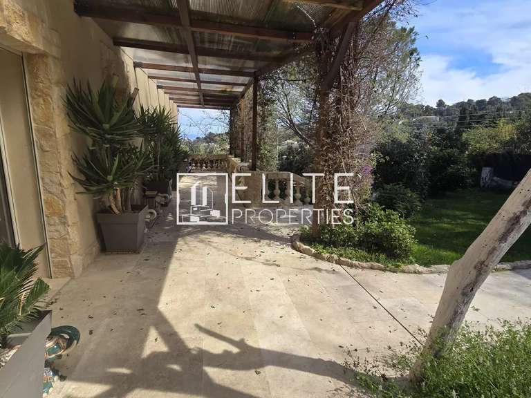 Maison Vallauris - 8 chambres - 360m²