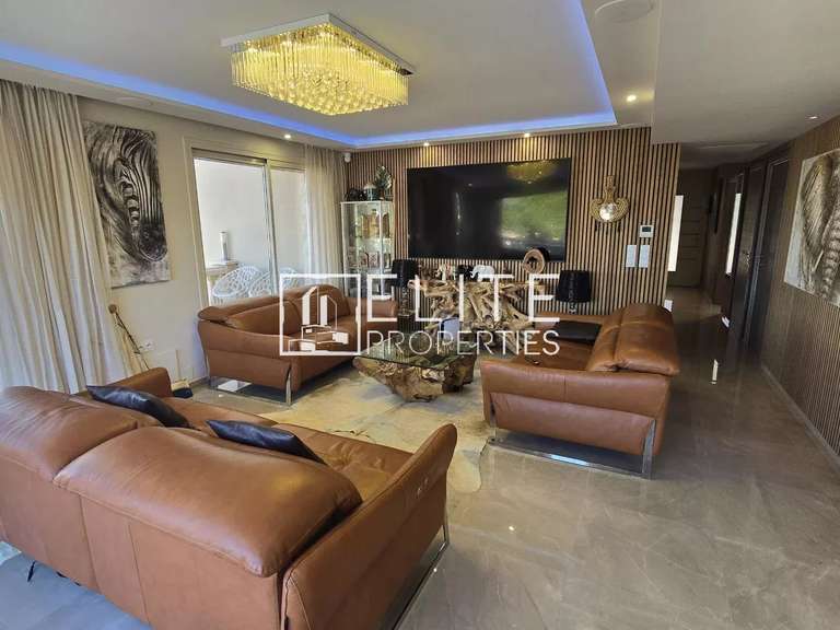 Maison Vallauris - 8 chambres - 360m²