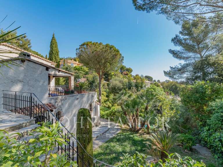 Maison Vallauris - 4 chambres - 200m²