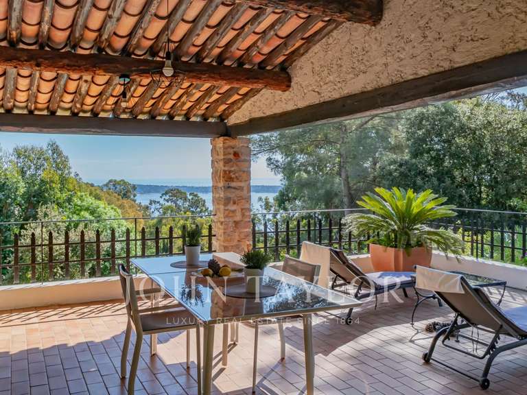 Maison Vallauris - 4 chambres - 200m²