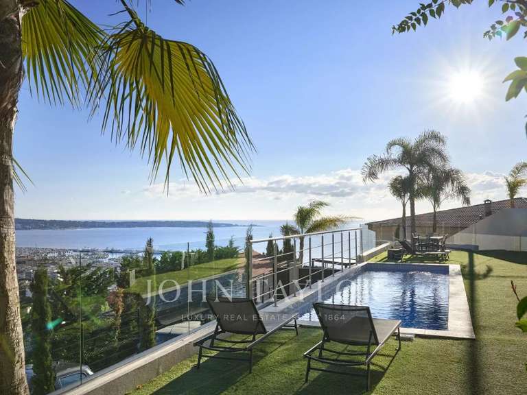 Maison Vallauris - 5 chambres - 309m²