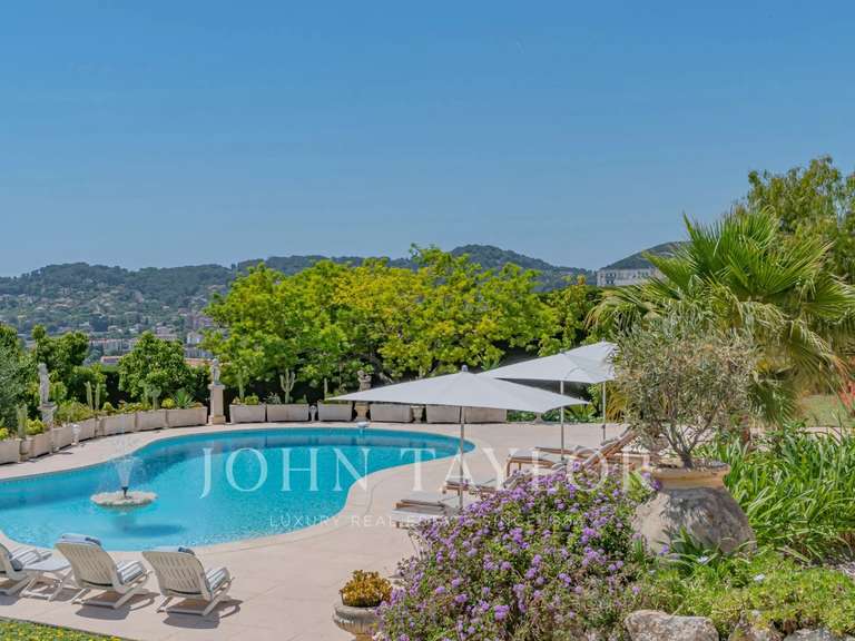 Maison Vallauris - 4 chambres - 427m²
