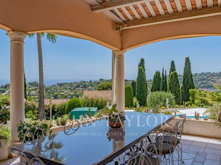 Maison Vallauris - 4 chambres - 427m²