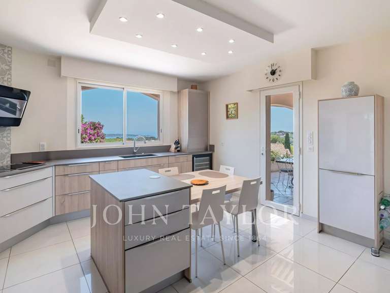 Maison Vallauris - 4 chambres - 427m²