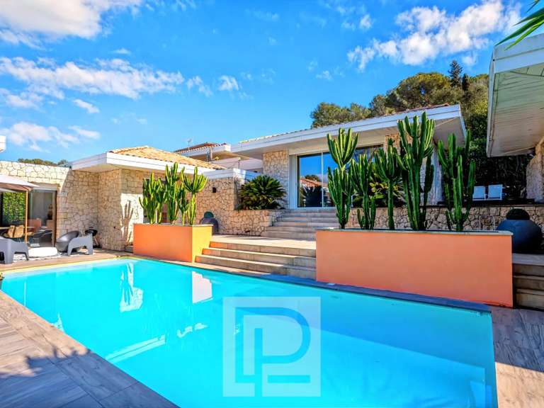 Maison Vallauris - 4 chambres - 350m²