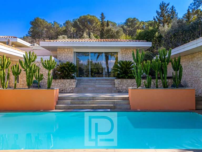 Maison Vallauris - 4 chambres - 350m²