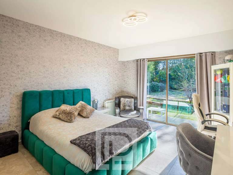Maison Vallauris - 4 chambres - 350m²