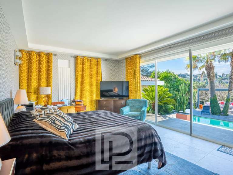 Maison Vallauris - 4 chambres - 350m²