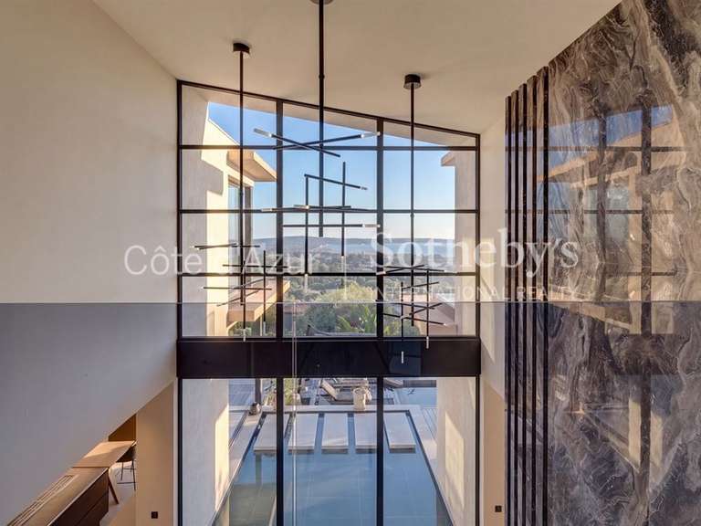 Maison Vallauris - 5 chambres - 633m²