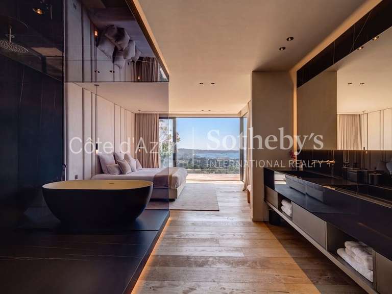 Maison Vallauris - 5 chambres - 633m²