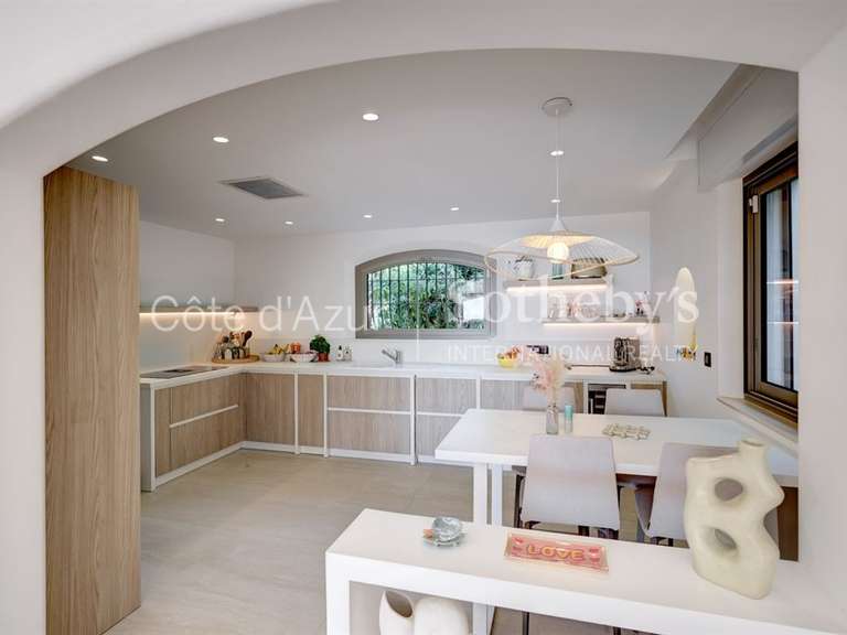 Maison Vallauris - 4 chambres - 262m²