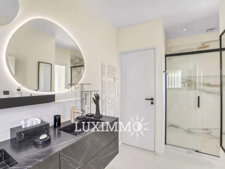 Villa avec Vue sur mer Vallauris - 5 chambres - 235m²