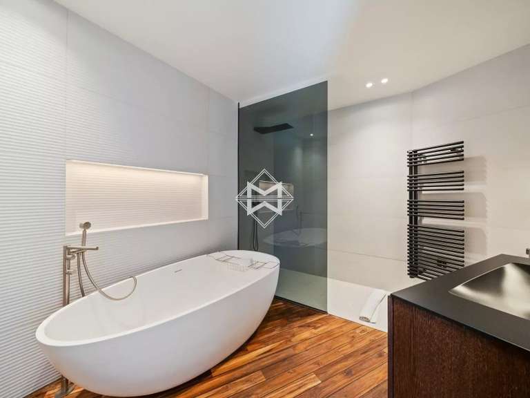 Villa avec Vue sur mer Vallauris - 7 chambres - 3100m²