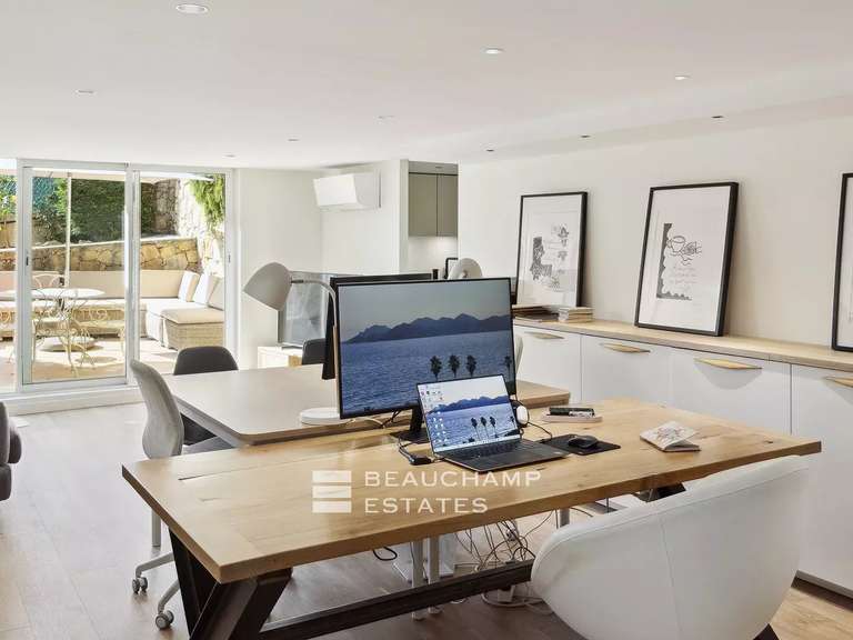 Villa avec Vue sur mer Vallauris - 5 chambres - 235m²