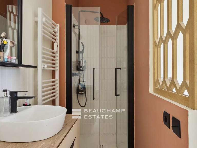 Villa avec Vue sur mer Vallauris - 5 chambres - 235m²