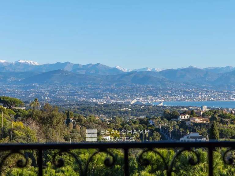 Villa avec Vue sur mer Vallauris - 5 chambres - 246m²