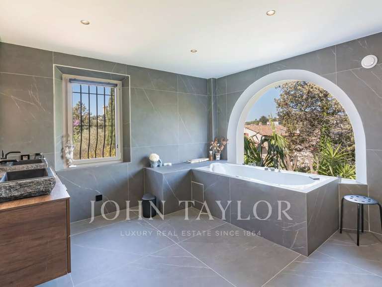 Villa Vallauris - 5 chambres - 250m²