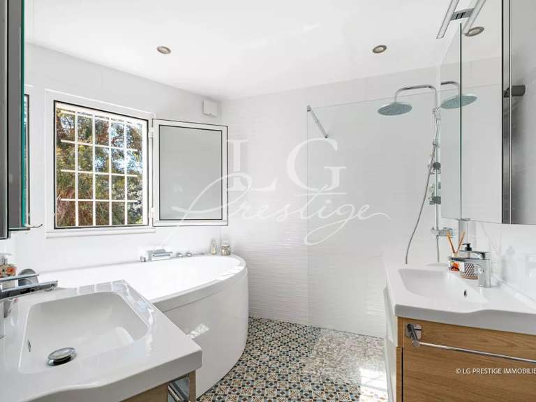 Villa Vallauris - 5 bedrooms - 160m²