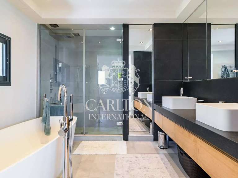 Villa with Sea view Vallauris - 4 bedrooms - 230m²