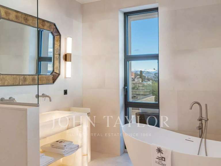 Villa avec Vue sur mer Vallauris - 5 chambres - 382m²