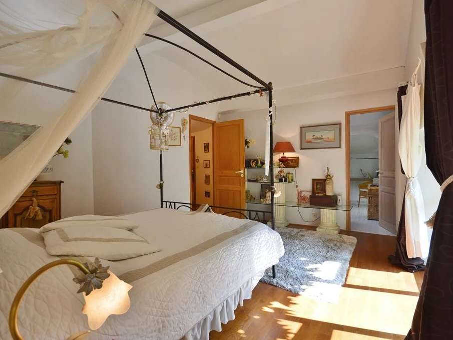 Maison Valliguières