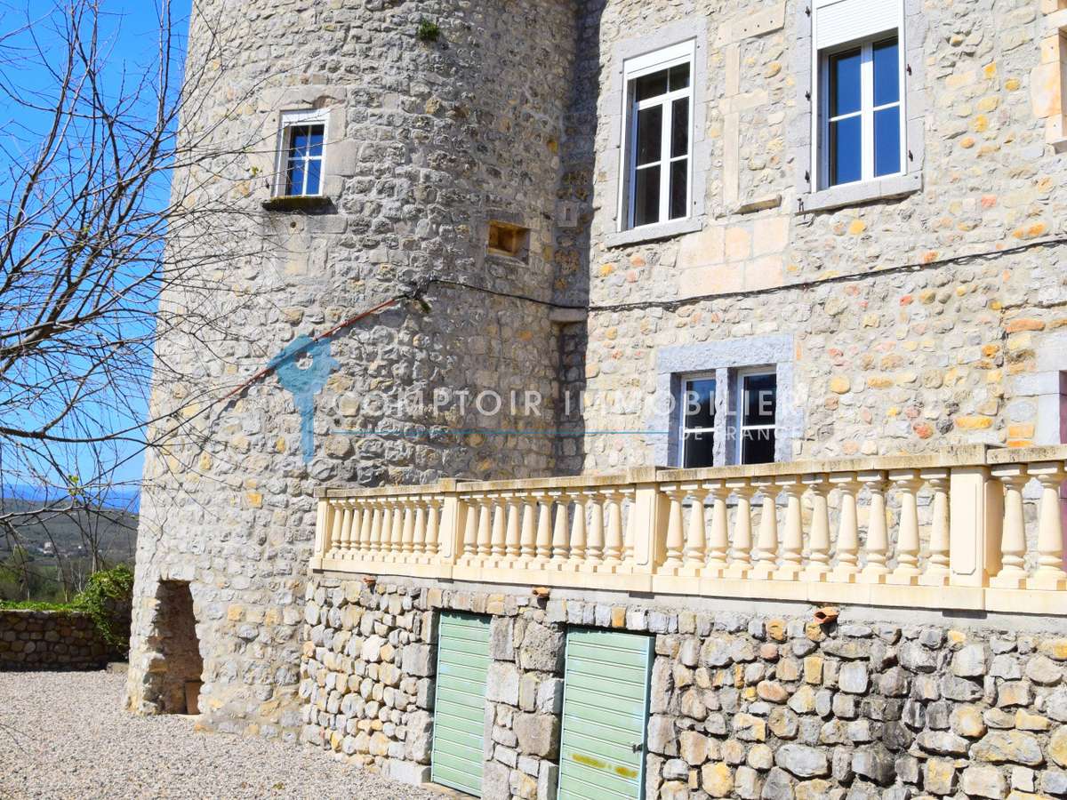 Château Vallon-Pont-d'Arc