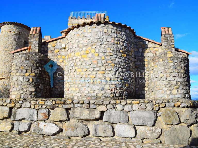 Château Vallon-Pont-d'Arc - 37 chambres - 1823m²