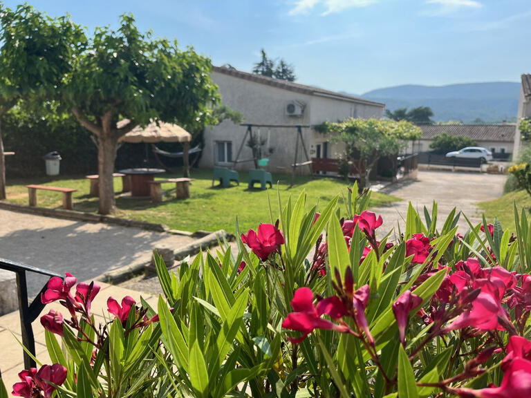 Maison Vallon-Pont-d'Arc - 719m²