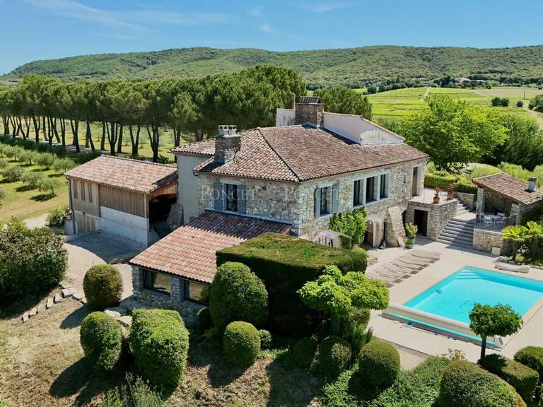 Propriété Vallon-Pont-d'Arc - 5 chambres - 450m²