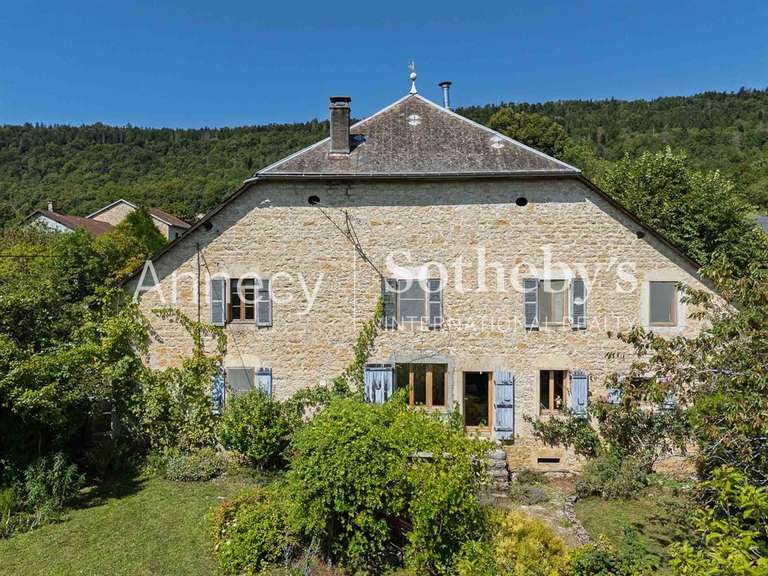 House Valromey-sur-Séran - 4 bedrooms - 175m²